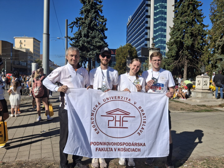 Študenti PHF na Medzinárodnom maratóne mieru v Košiciach